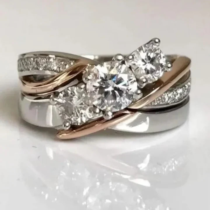 טבעת וינטג' מזהב וכסף עם זירקון